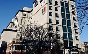 Marco LaGuardia Hotel&Suites